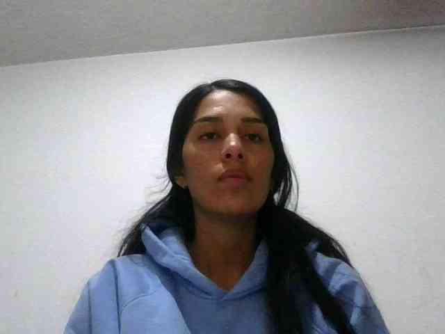 JuanaBrunette webcam