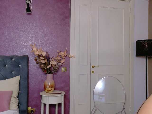 CarlaReys's BongaCams show and profile