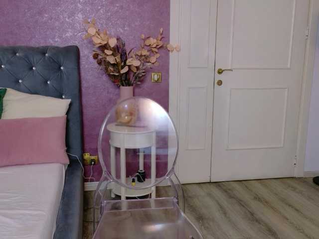 CarlaReys's BongaCams show and profile