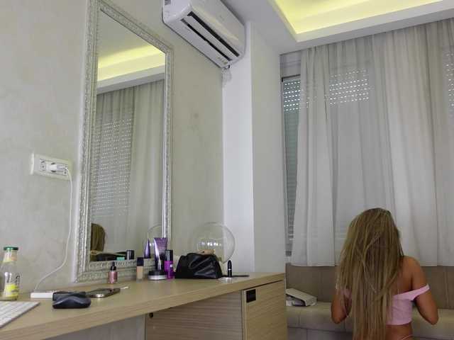 HaileyRose live cam