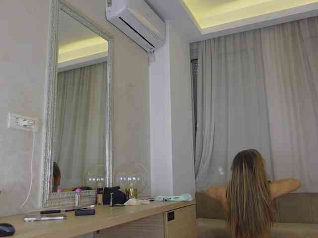 strip chat HaileyRose