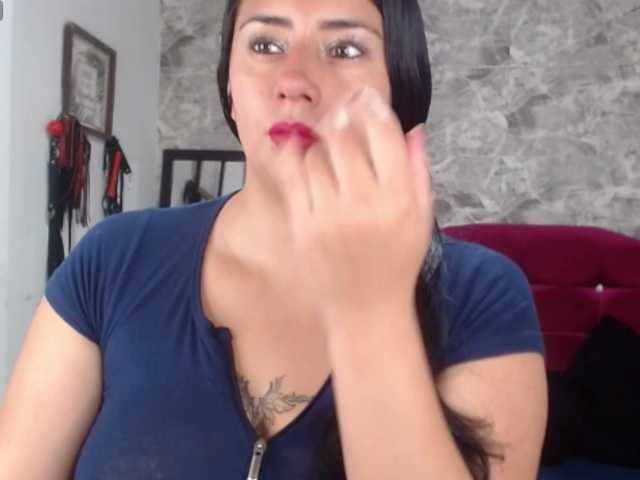 ashleymonroe's BongaCams show and profile