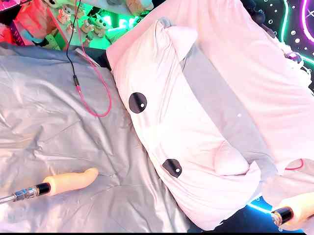 shaynamanson webcam