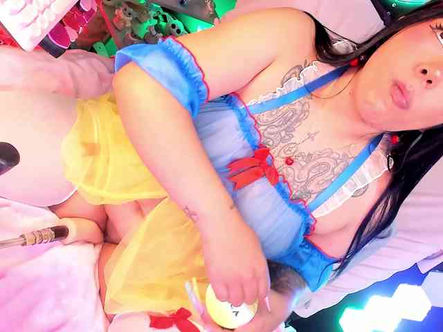 shaynamanson webcam