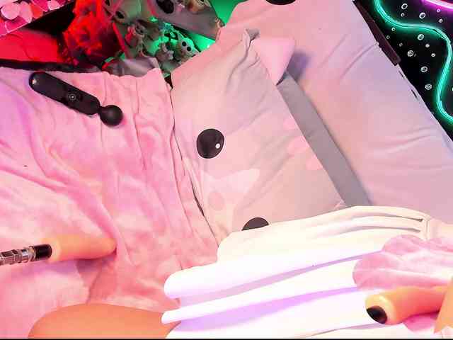shaynamanson webcam