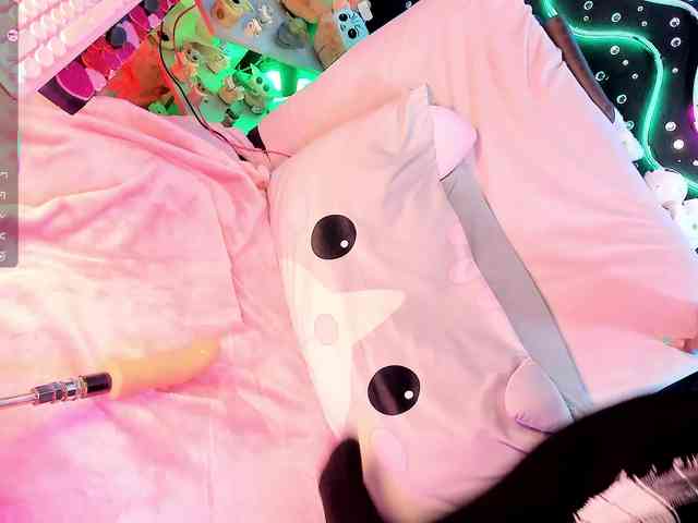 shaynamanson webcam
