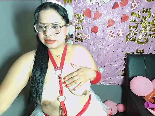 viky_laconsentida webcam