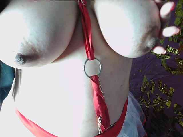 viky_laconsentida webcam