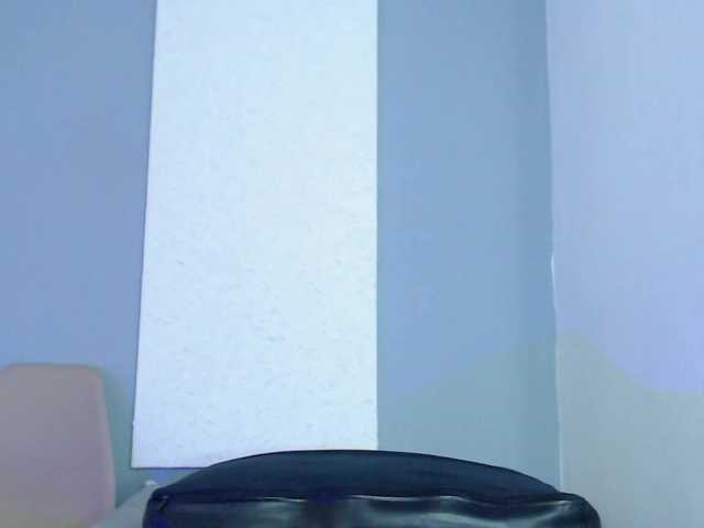 carlabeer's BongaCams show and profile