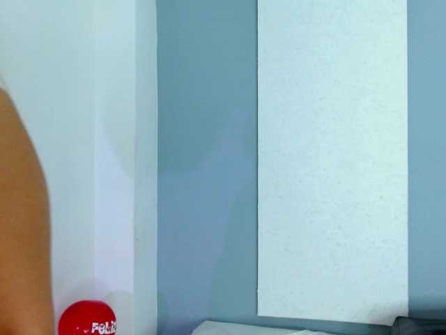 carlabeer's BongaCams show and profile