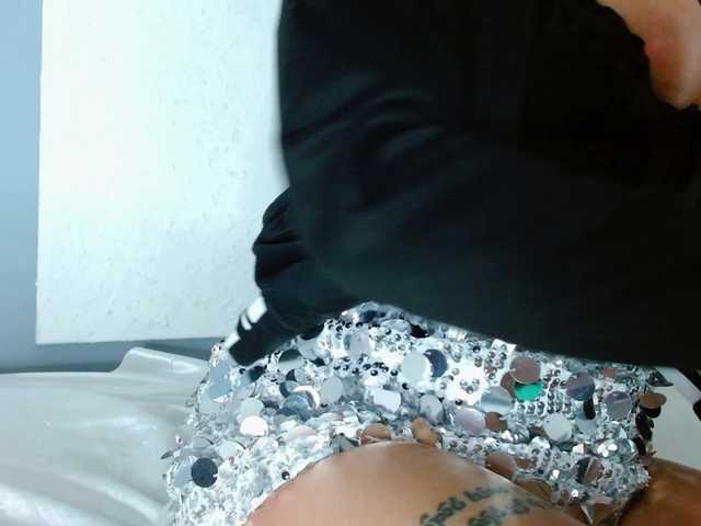 carlabeer's BongaCams show and profile