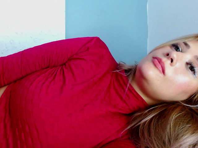 carlabeer's BongaCams show and profile
