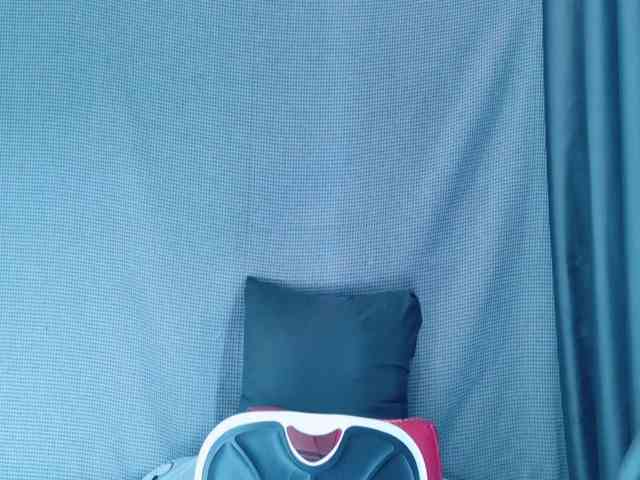 kiki-001 webcam