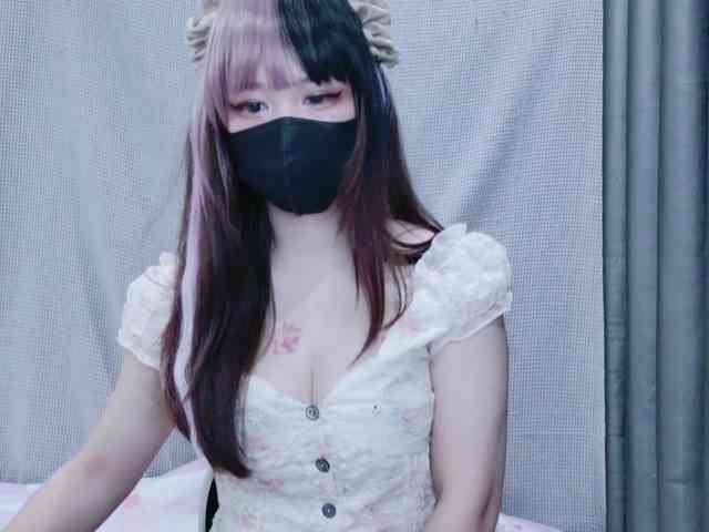 kiki-001 webcam
