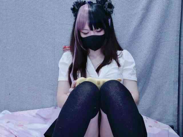 kiki-001 webcam