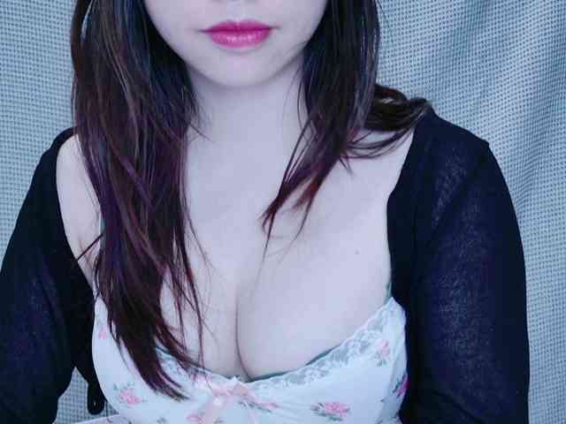 kiki-001 webcam