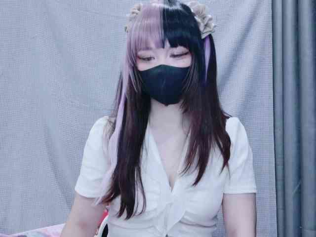 kiki-001 webcam