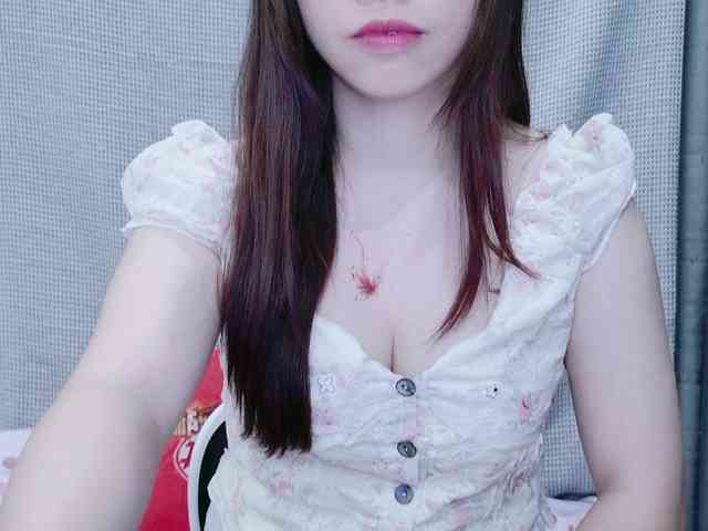 kiki-001 webcam