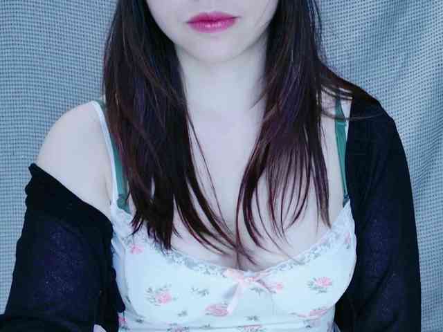 kiki-001 webcam