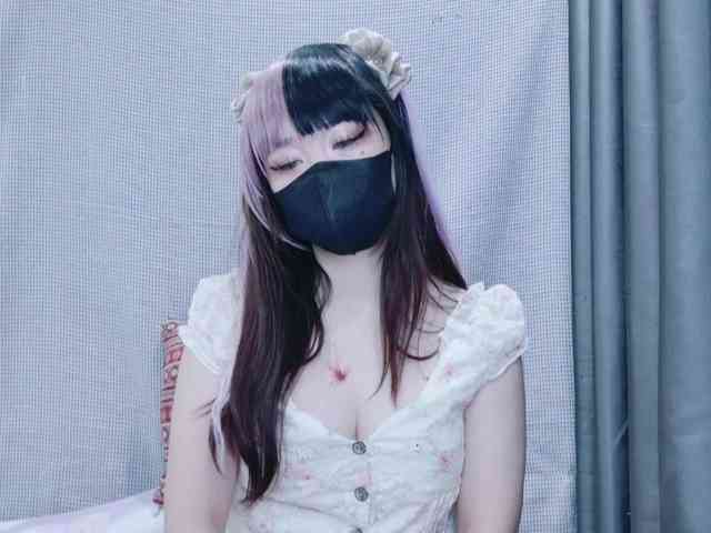 kiki-001 webcam
