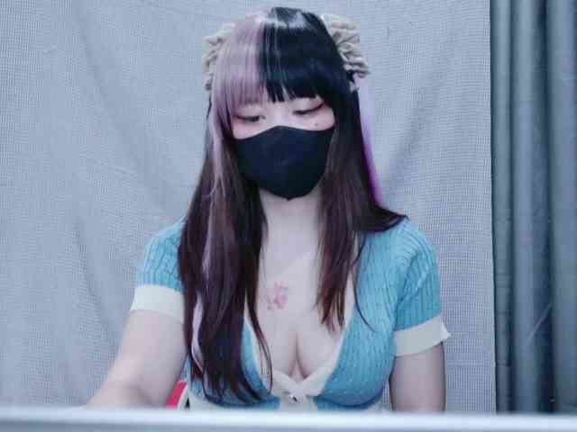 kiki-001 webcam
