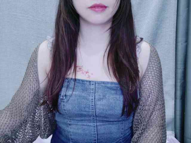 kiki-001 webcam