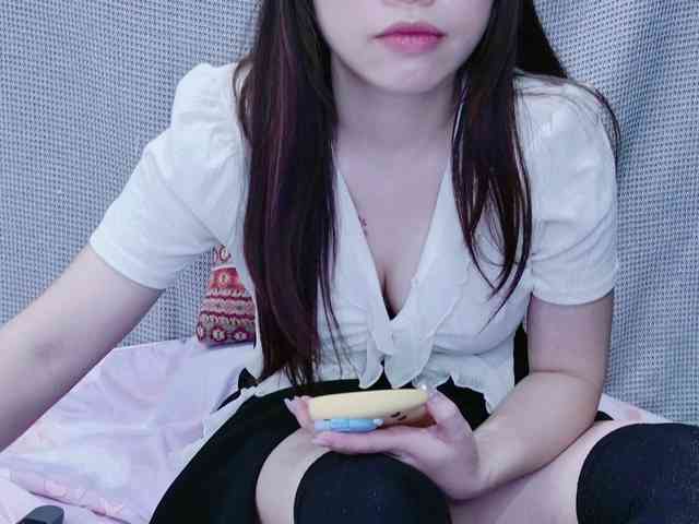 kiki-001 webcam