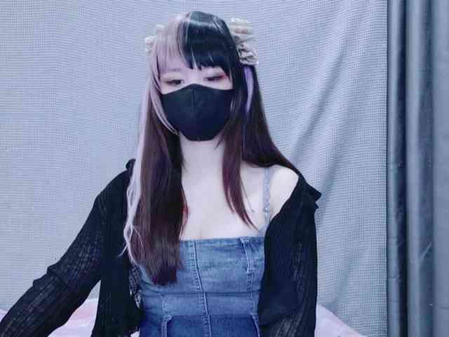 kiki-001 webcam