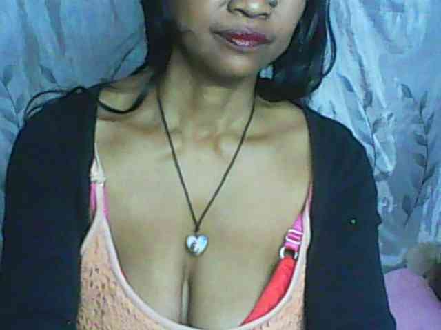 Cute0403 webcam