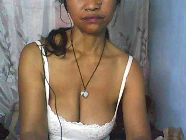 Cute0403 webcam
