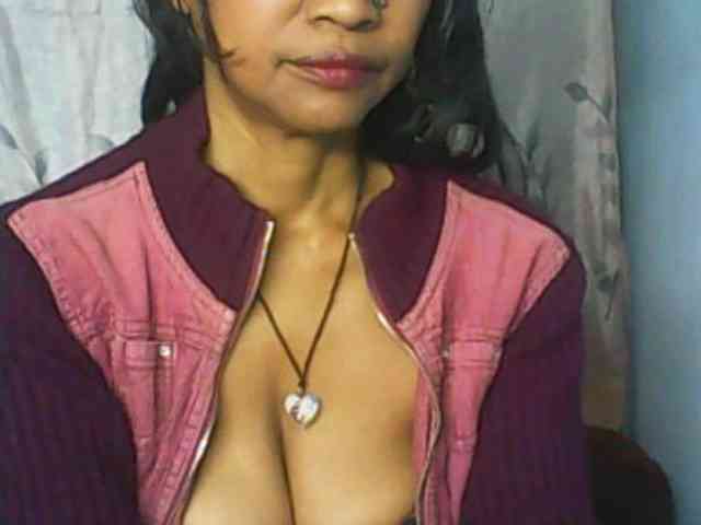 Cute0403 webcam