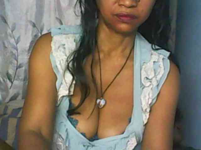 Cute0403 webcam