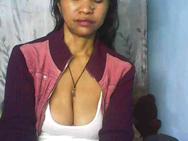 Cute0403 webcam