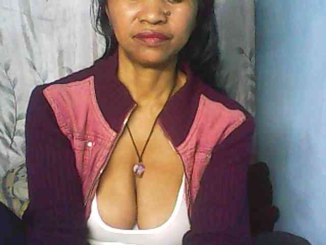 Cute0403 webcam