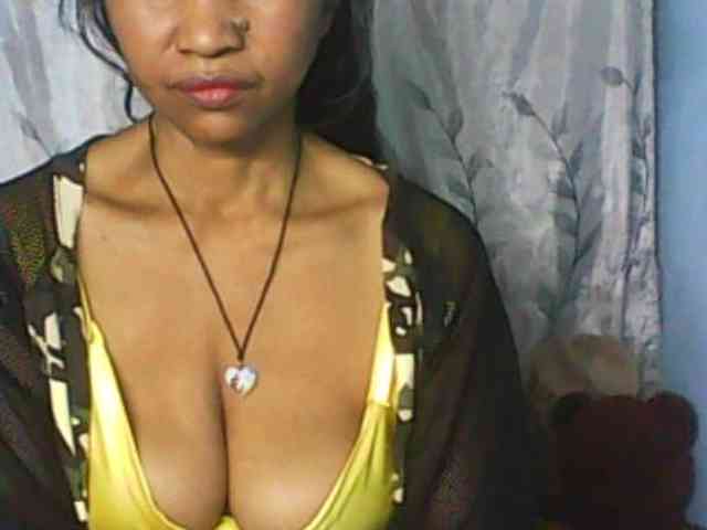 Cute0403 webcam