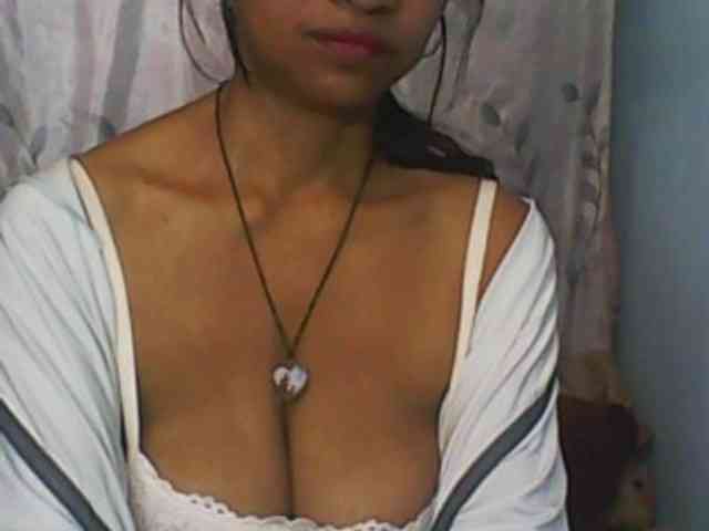 Cute0403 webcam