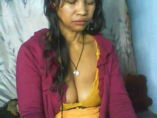 Cute0403 webcam