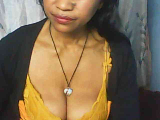 Cute0403 webcam
