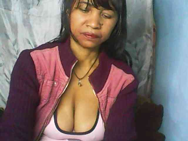 Cute0403 webcam