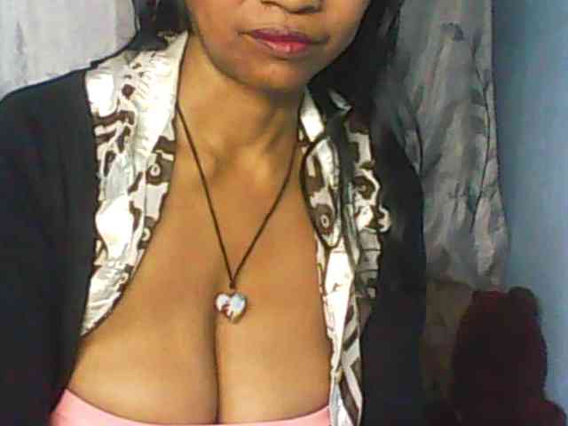 Cute0403 webcam