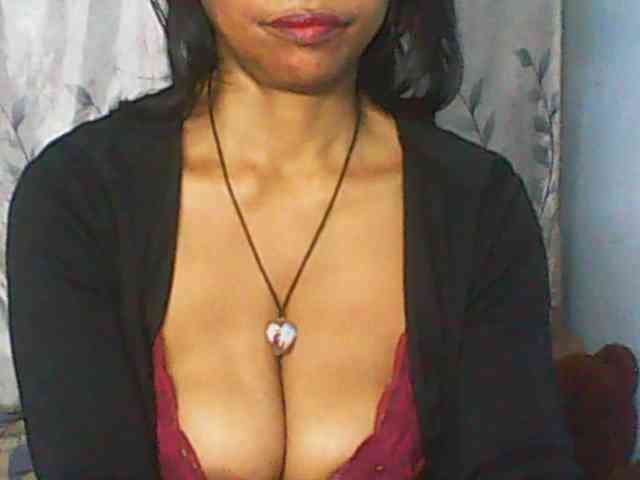 Cute0403 webcam
