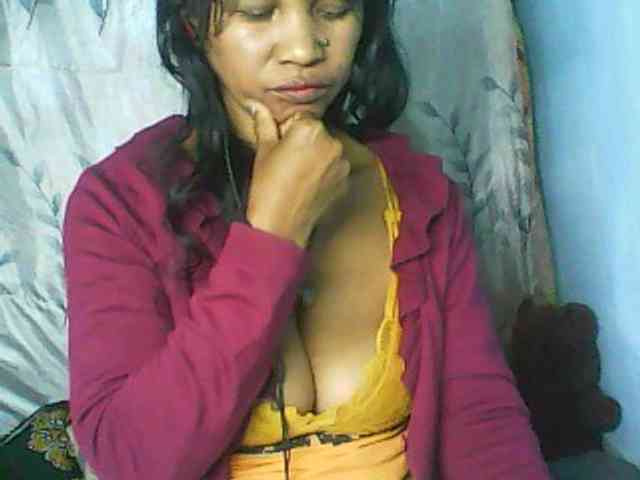 Cute0403 webcam