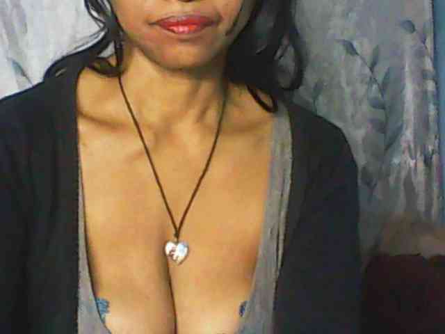 Cute0403 webcam