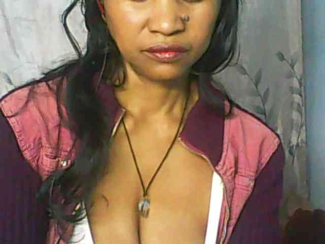 Cute0403 webcam