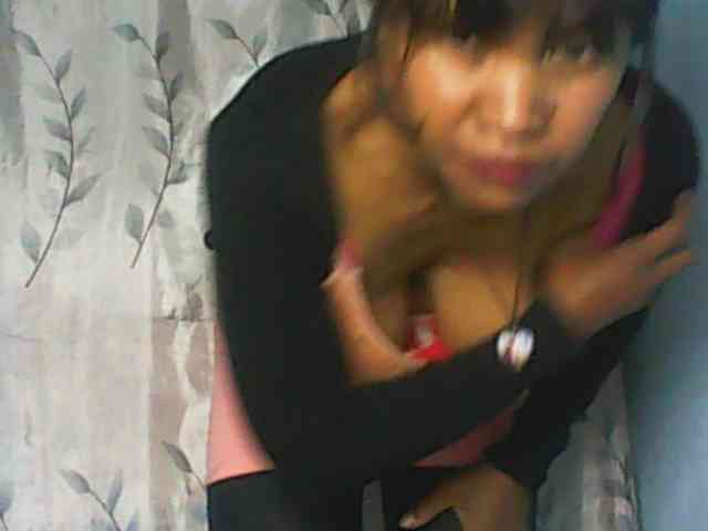 Cute0403 webcam