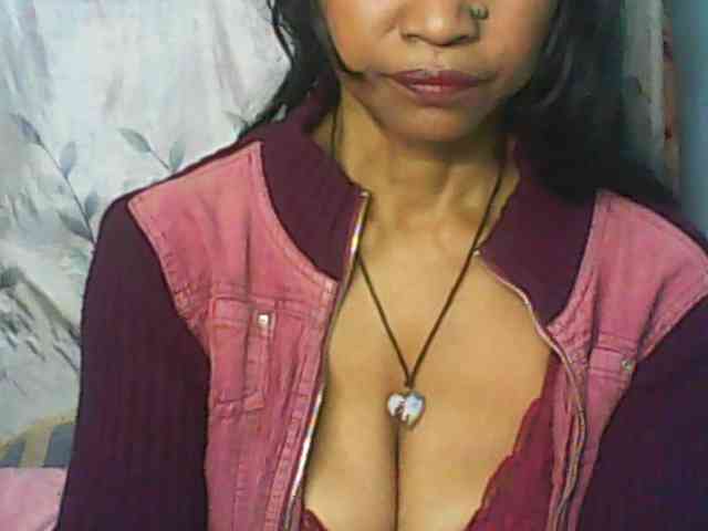 Cute0403 webcam