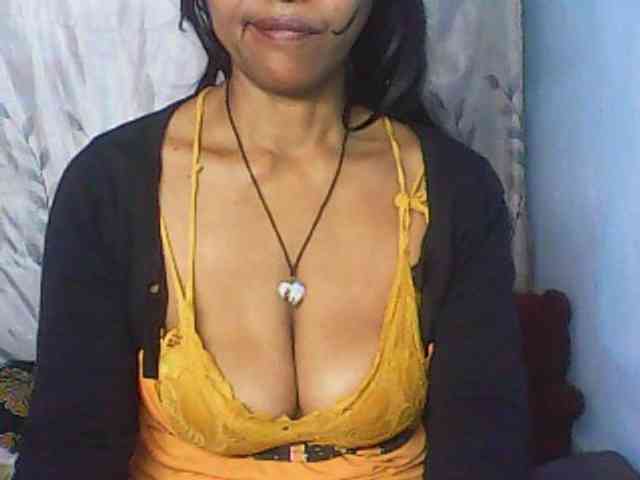 Cute0403 webcam