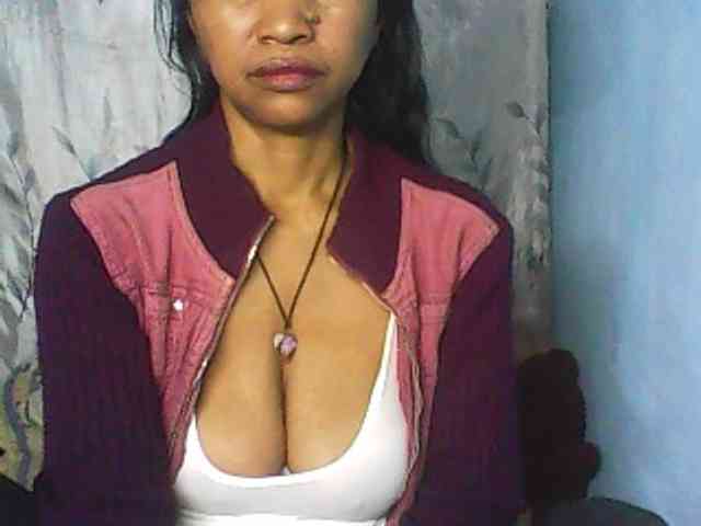 Cute0403 webcam