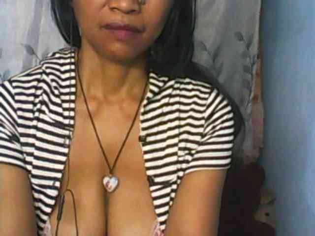 Cute0403 webcam