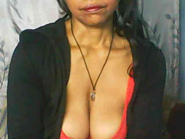 Cute0403 webcam